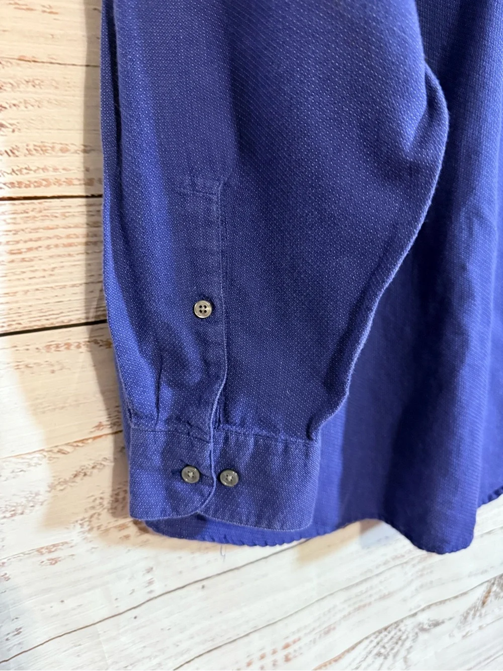 Perry Ellis Men's Blue 100% Cotton Button-Up Shirt